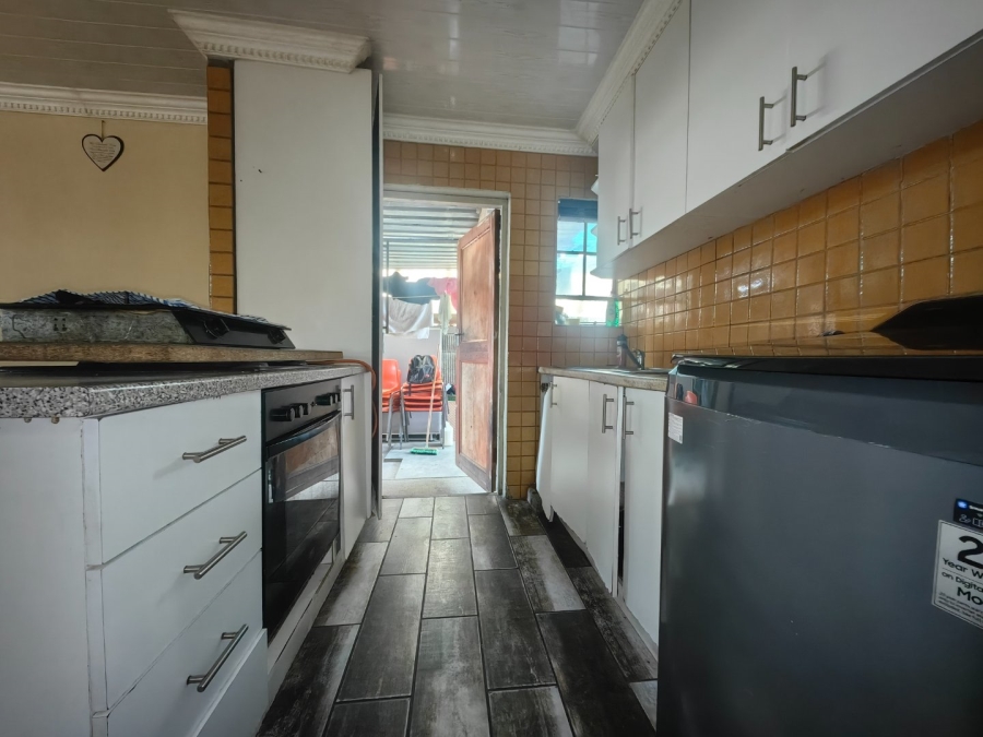 4 Bedroom Property for Sale in Beacon Valley Western Cape